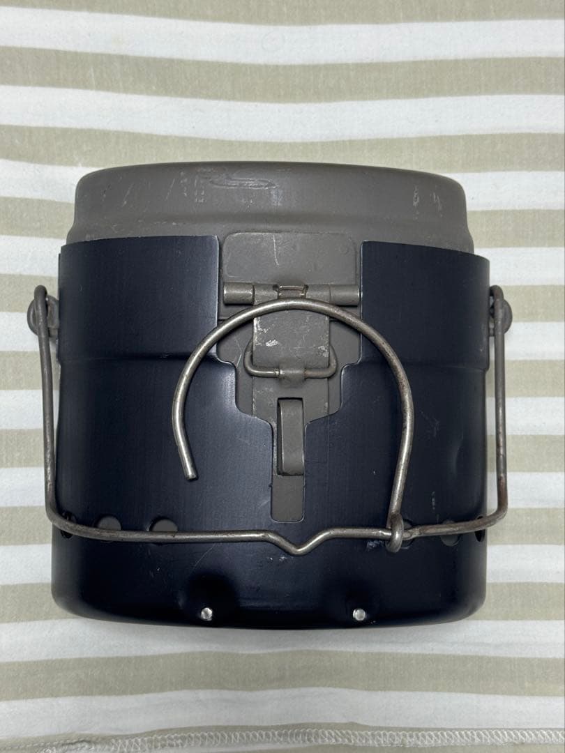 スゥエーデン軍　メスキット