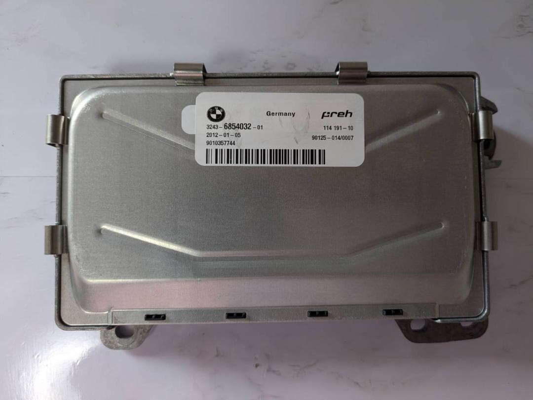 BMW 5シリーズ F10 F11 HSRコントロールユニット 6854032