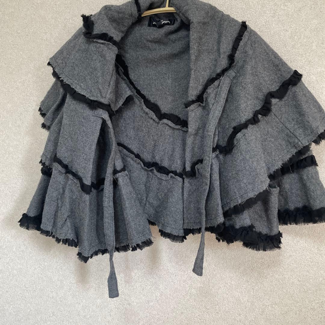 COMMEdesGARCONS フリルボレロショートケープ