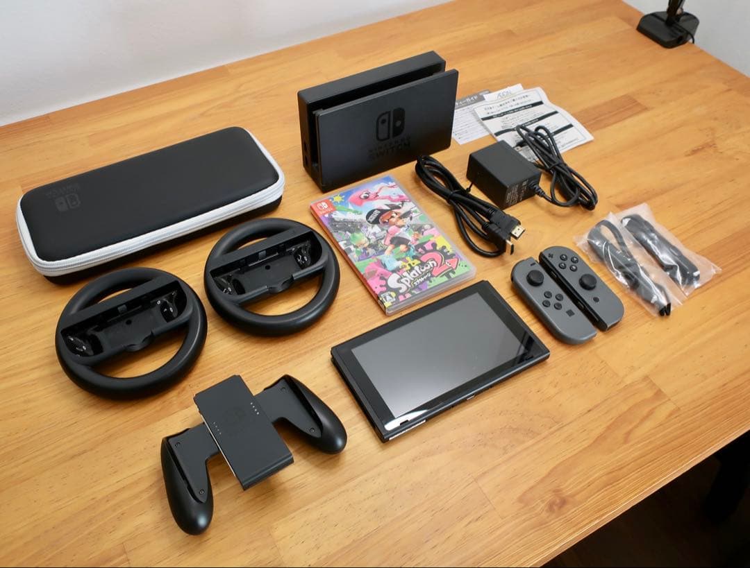 【美品】Switch グレー本体 マリオカート＆ スプラ2＋周辺機器付