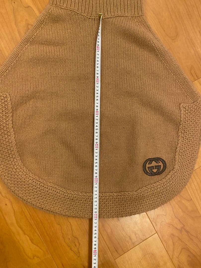 お値下げ❤️GUCCI ベージュ ニットポンチョ