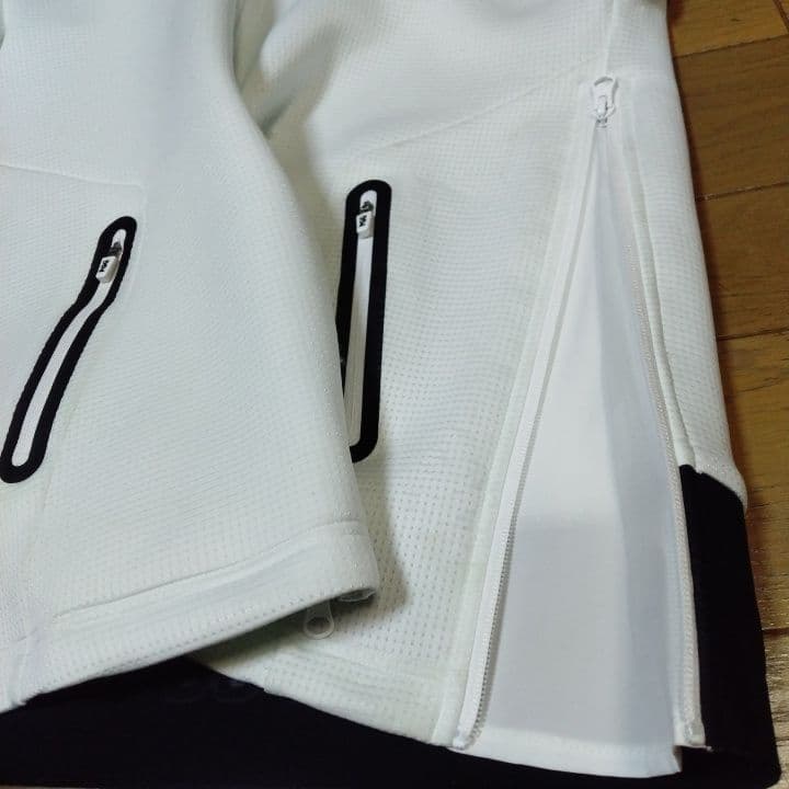 ⭐PGG⭐パーカーテック⭐ダンボールライトクロスジップ⭐白&黒⭐M⭐