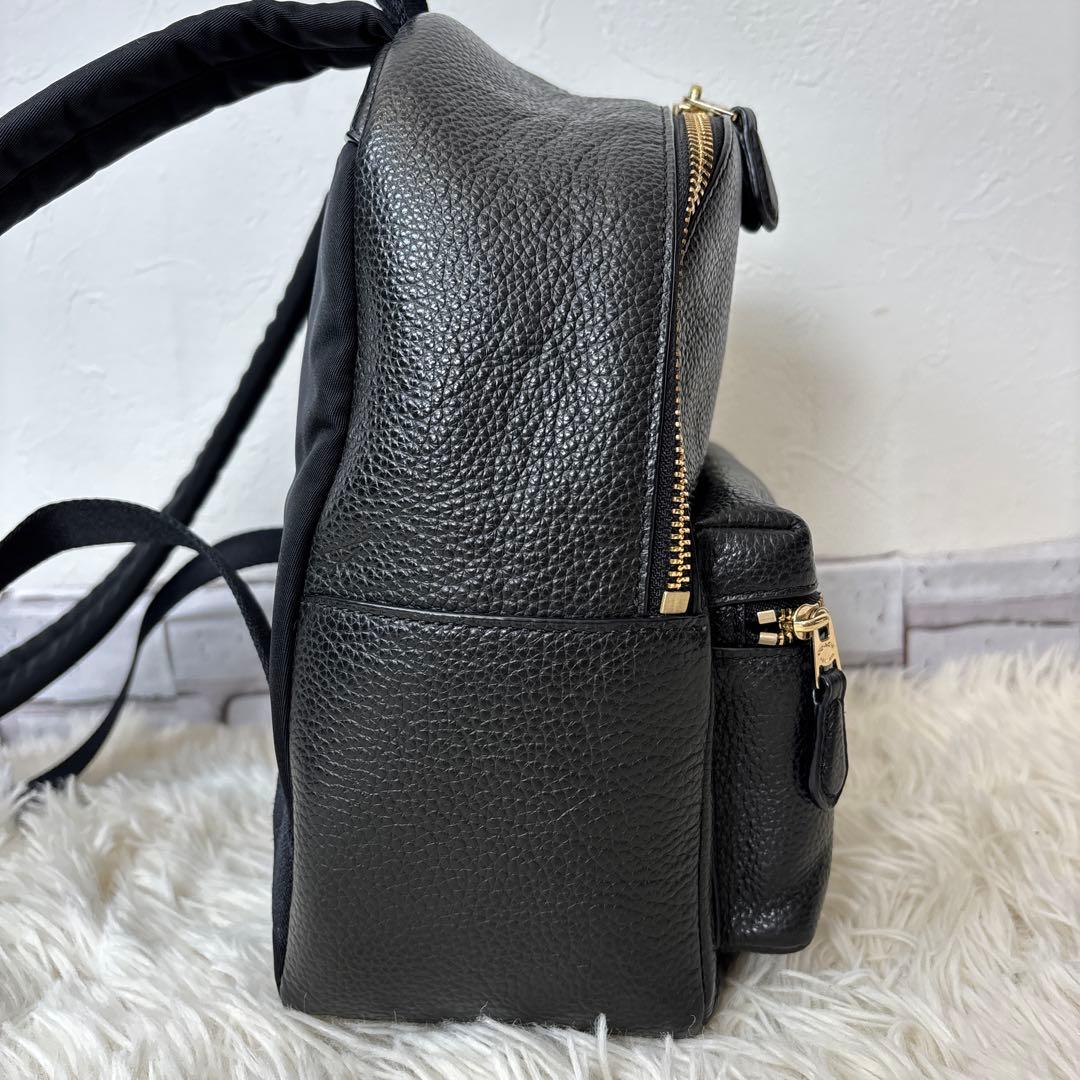 超美品☆【コーチ】チャーリー　38263 レザーリュック　チャーム　ギャランティ