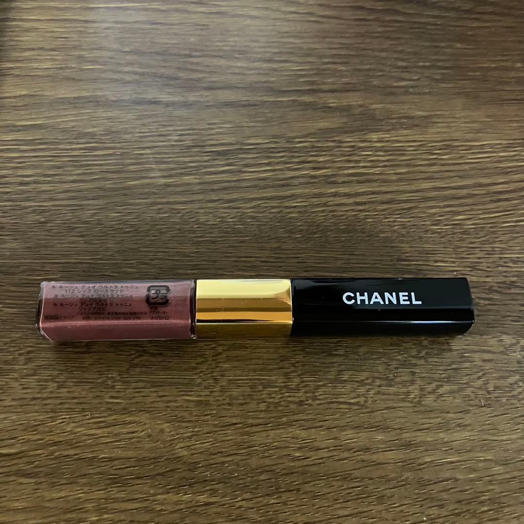 シャネル】ル ルージュ デュオ ウルトラ トゥニュ 112シック ローズ