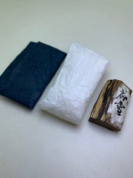 古渡命銘木 百二十種名香　真那賀　【初雪】4.886g 香木/お香/沈香/伽羅