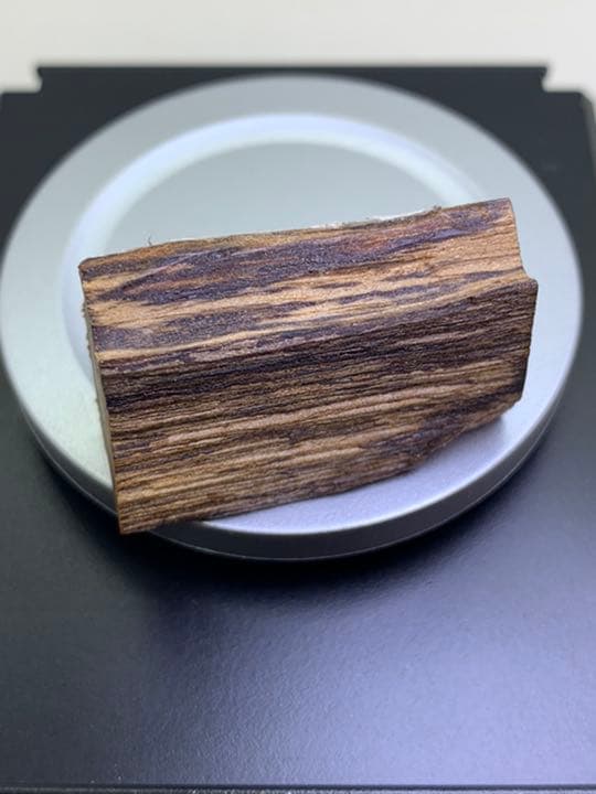 古渡命銘木 百二十種名香　真那賀　【初雪】4.886g 香木/お香/沈香/伽羅