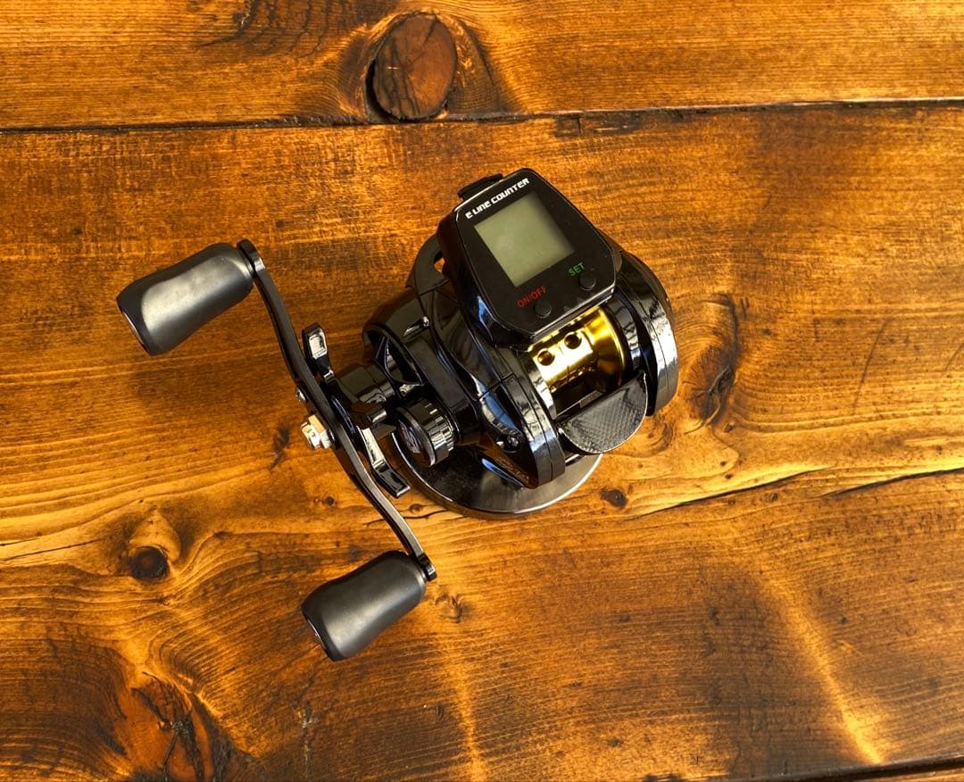 ジギングロッド　デジタルカウンター付きリール　イカメタル　スパイラル　左ハンドル