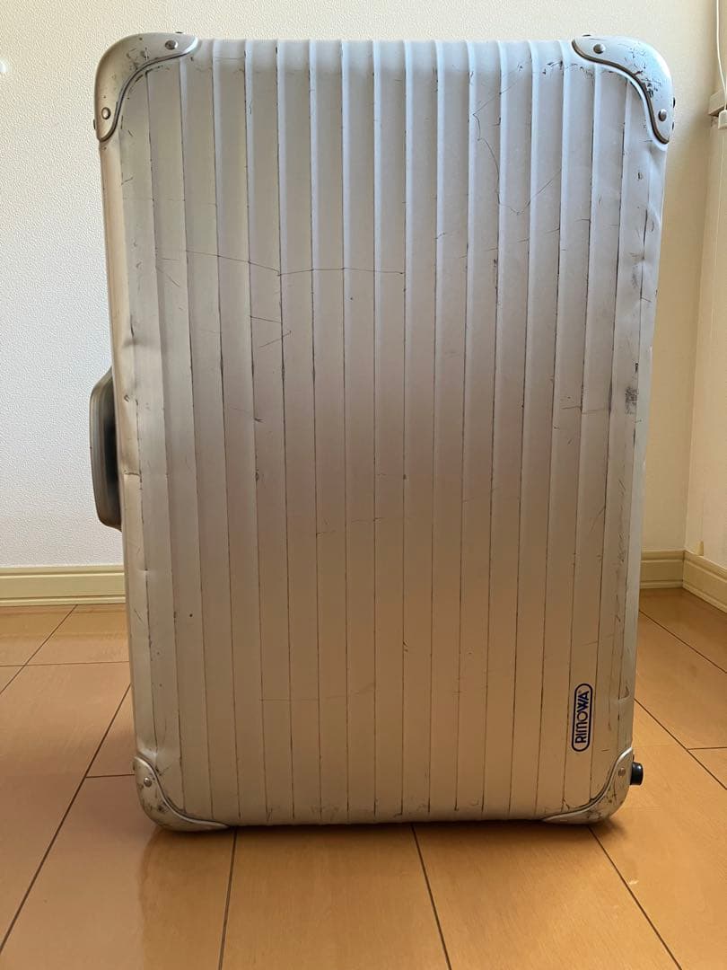RIMOWA スーツケース　アルミ製　大型