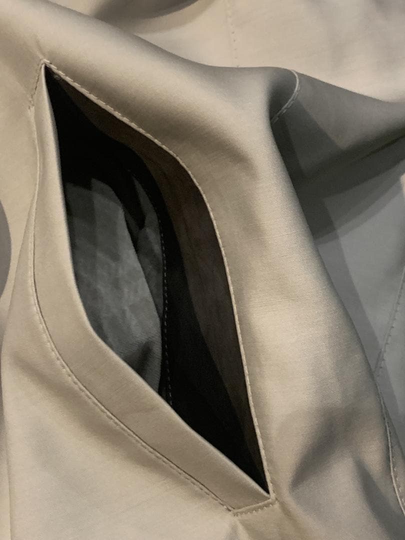 キートン　Kiton　ステンカラーコート 　グレー　48