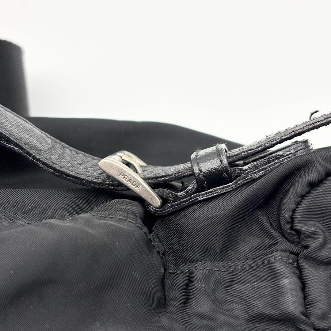 PRADA プラダ　ナイロンミニリュック　三角ロゴプレート