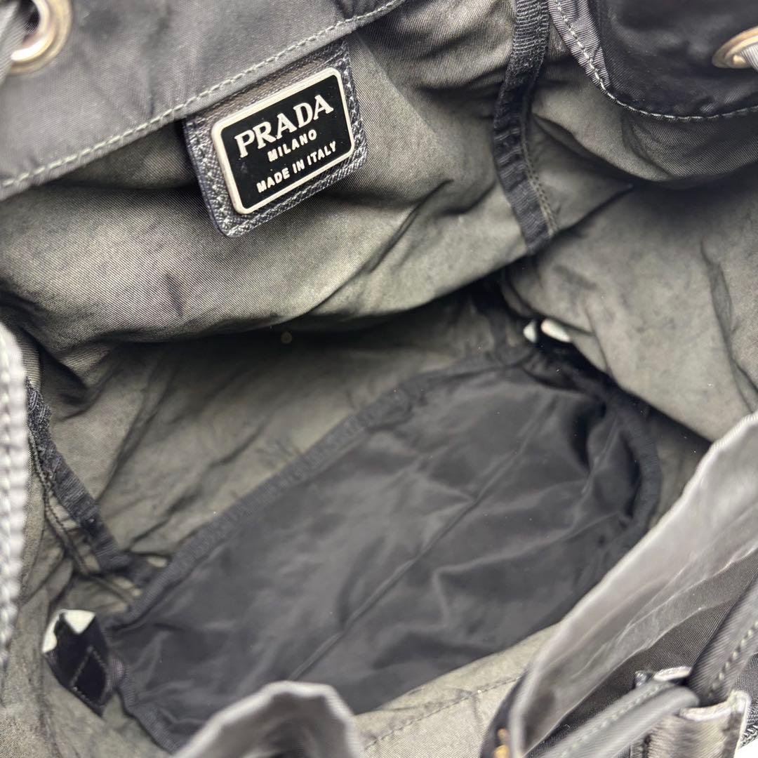 PRADA プラダ　ナイロンミニリュック　三角ロゴプレート