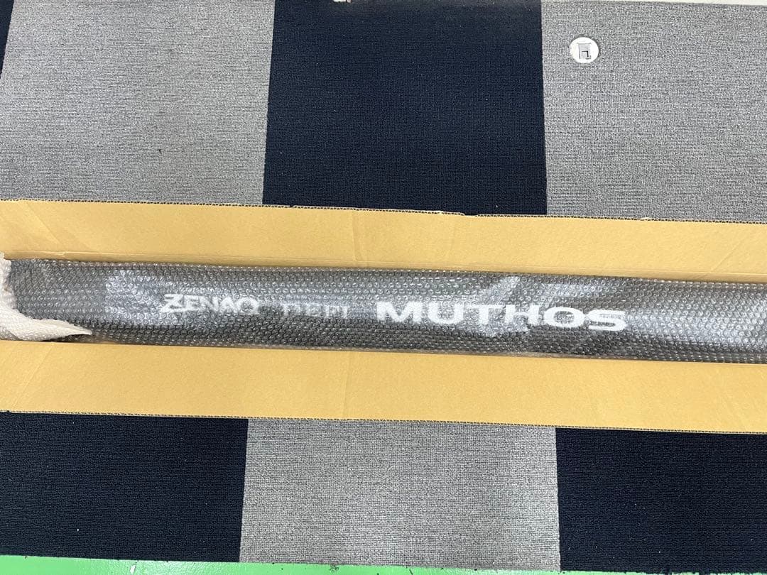 ロッド ZENAQ MUTHOS Accura 100HHH