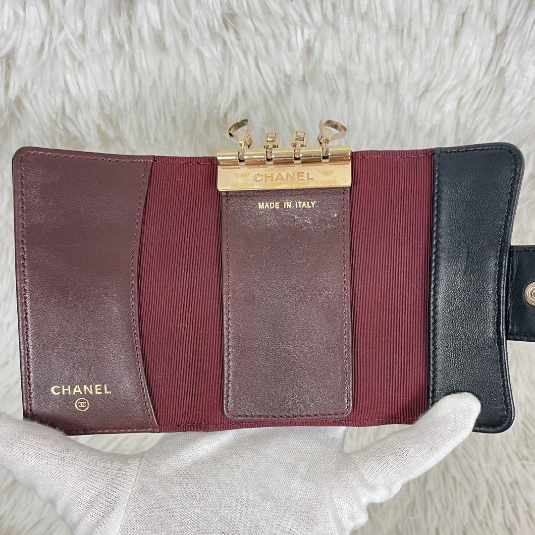 美品　CHANEL シャネル　マトラッセ　ラムスキン　ブラック　キーケース