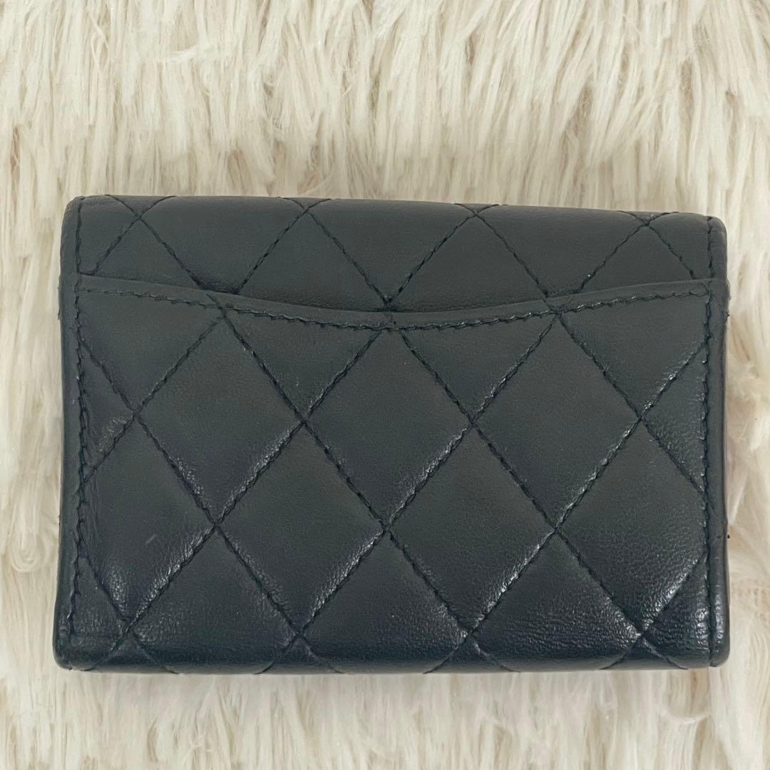 美品　CHANEL シャネル　マトラッセ　ラムスキン　ブラック　キーケース