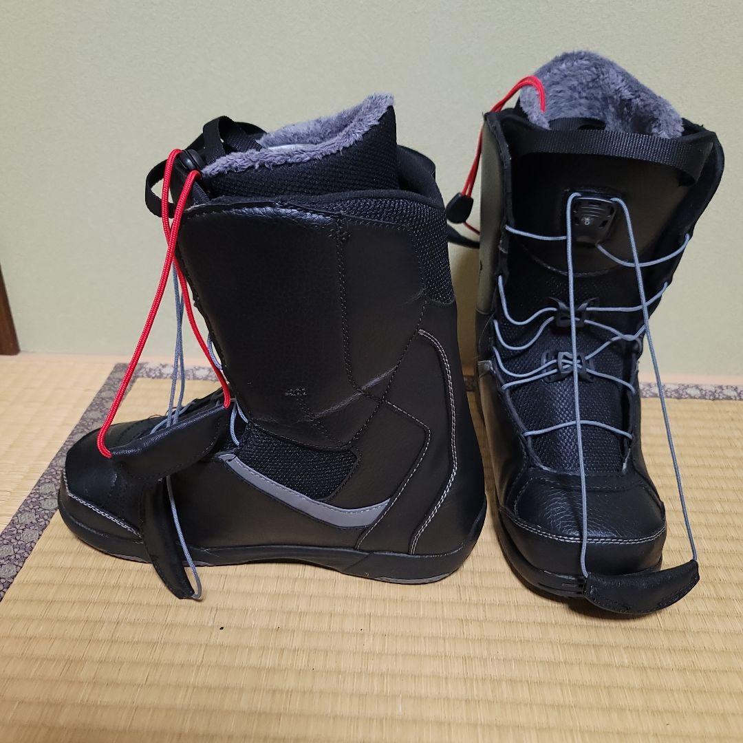 ブラック スノーボードブーツ レースアップ式 ブラック スノーボードブーツ レースアップ式 撥水ソフトレースアップ