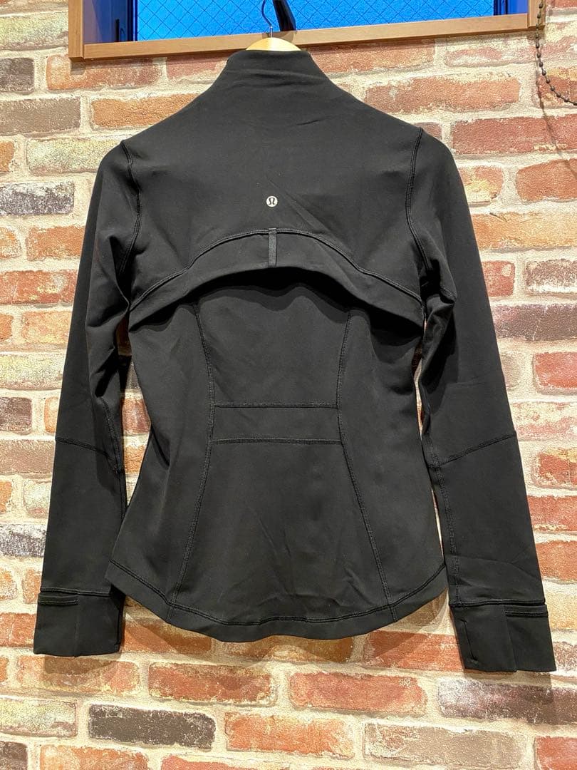 【美品】ルルレモン　difine クロップドジャケット　ブラック　サイズ8