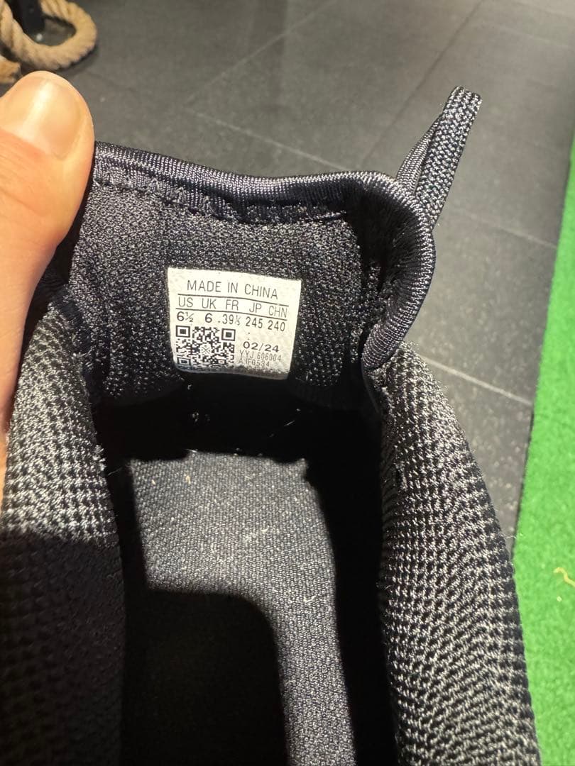 アディダス adipower リフティングシューズ 黒