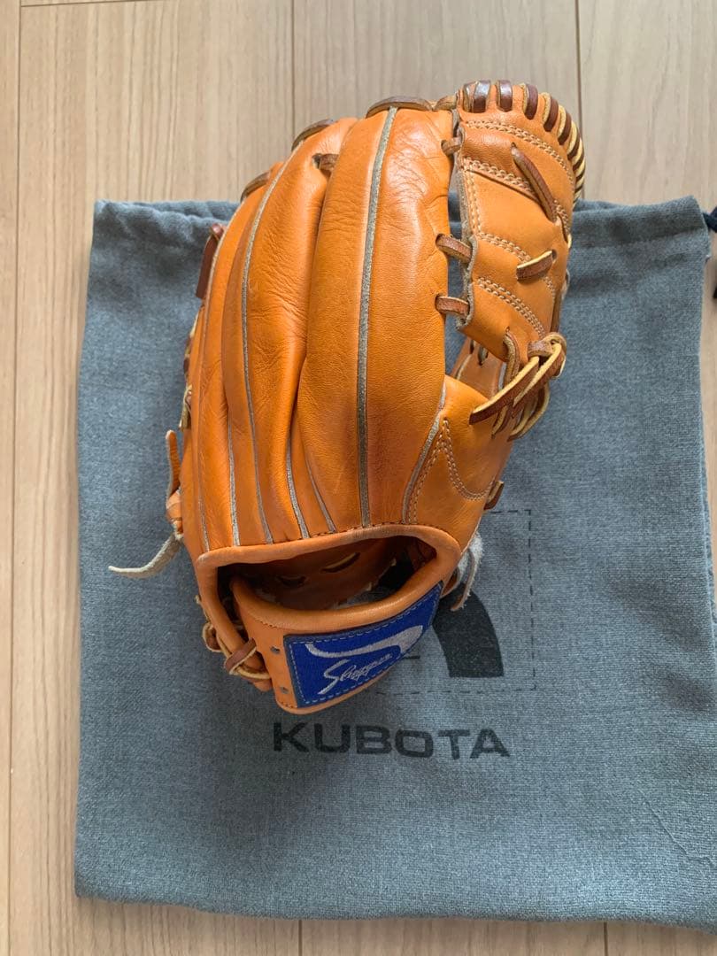 クボタ　スラッガー Aggressive グローブ　内野用