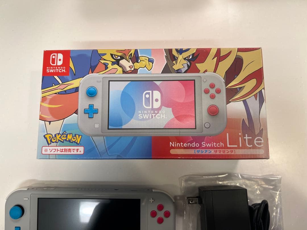 Nintendo Switch light ザシアン ザマゼンタモデル