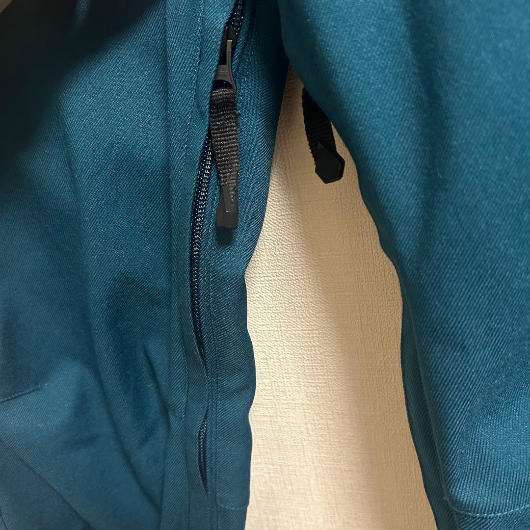 volcom ボルコム　スノボウェア　レディース　総柄　上下セット　Sサイズ