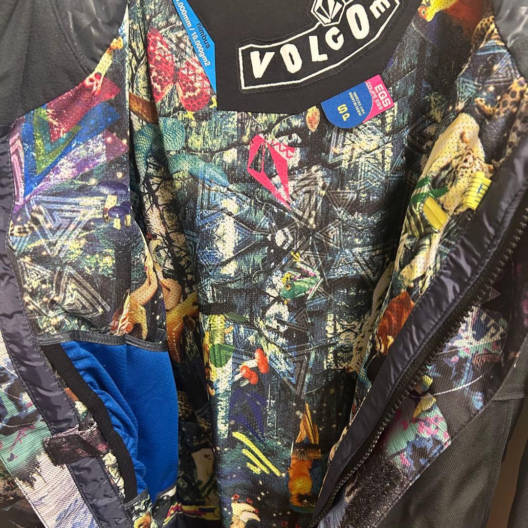 volcom ボルコム　スノボウェア　レディース　総柄　上下セット　Sサイズ
