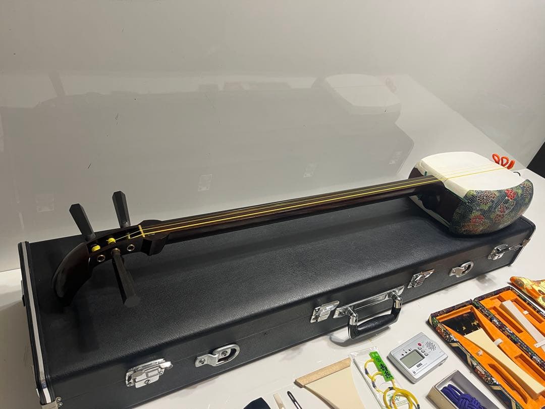 三味線本体 ケース付き 中古品