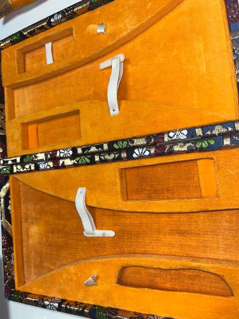 三味線本体 ケース付き 中古品