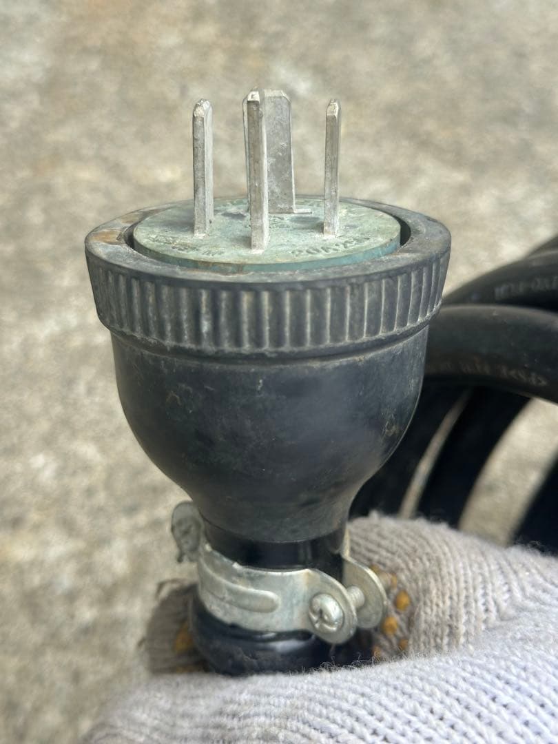 2. ツルミ　排水用水中ポンプKTV3-55 三相200V 60Hz 5.5kW