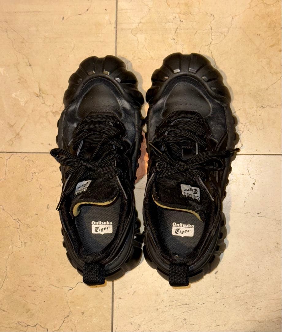 オニツカタイガー　DENTIGRE LS スニーカー 黒