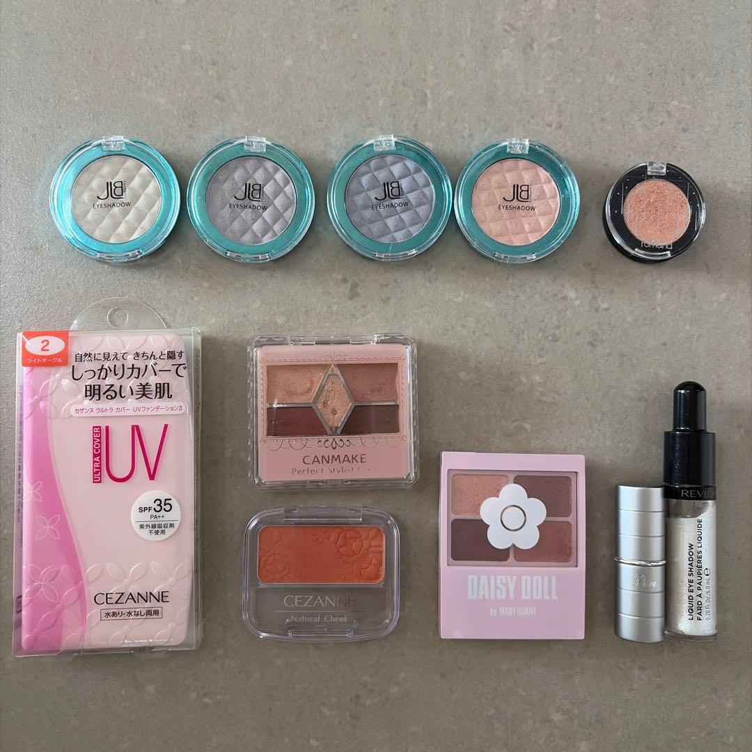 コスメ11点まとめ売り - メルカリ