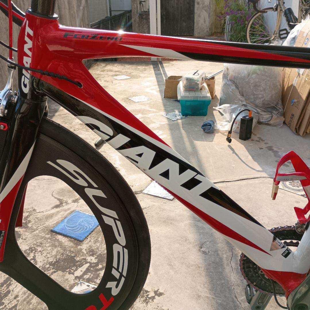 値下 美品 GIANT エアロロード カーボンホイール 新品部品多 愛知