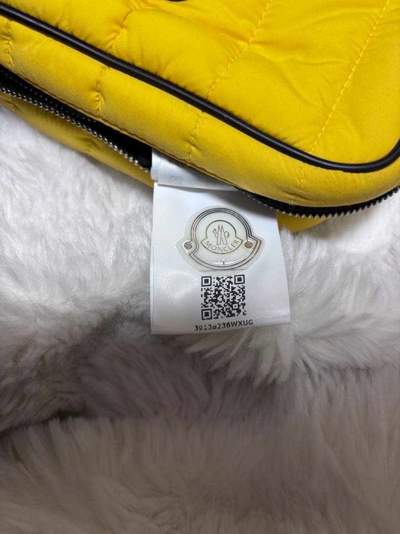 モンクレール MONCLER ボディバッグ 黄 GENIUS キルト