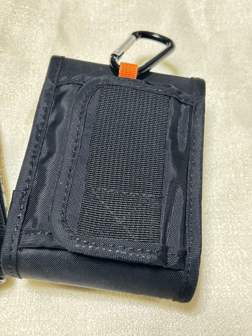 Bushnell PRO XE ゴルフ用距離計 (ケース付き）