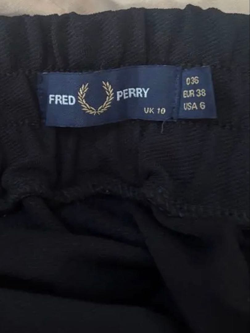 世*見様 Fred Perry ブラック プリーツスカート UK 10