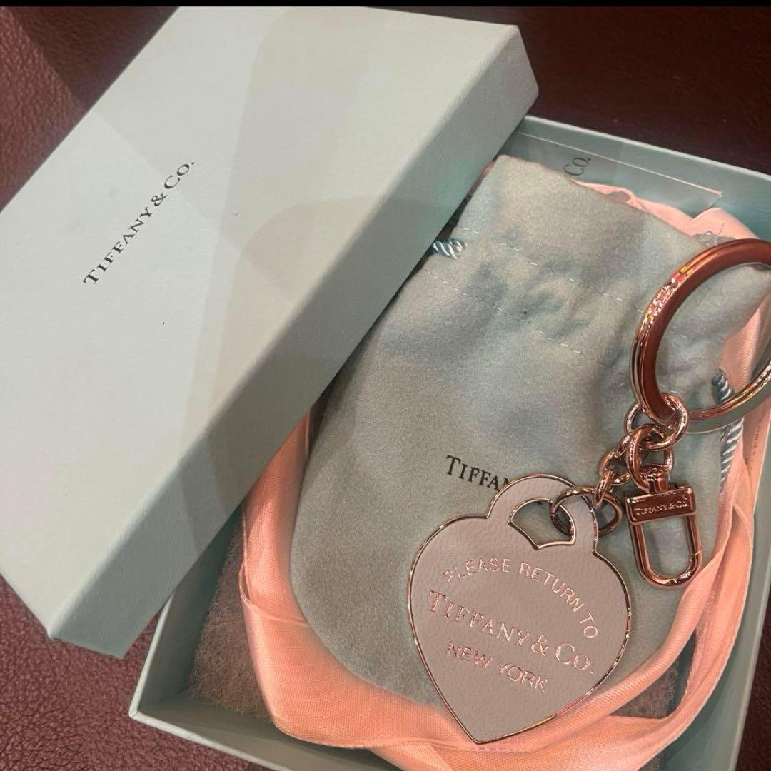 iffany &Co.ティファニーレザー インレイド ハート タグ キーリング