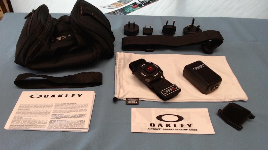 お手軽購入　ディスプレイ内蔵ゴーグル OAKLEY AIRWAVE 1.5