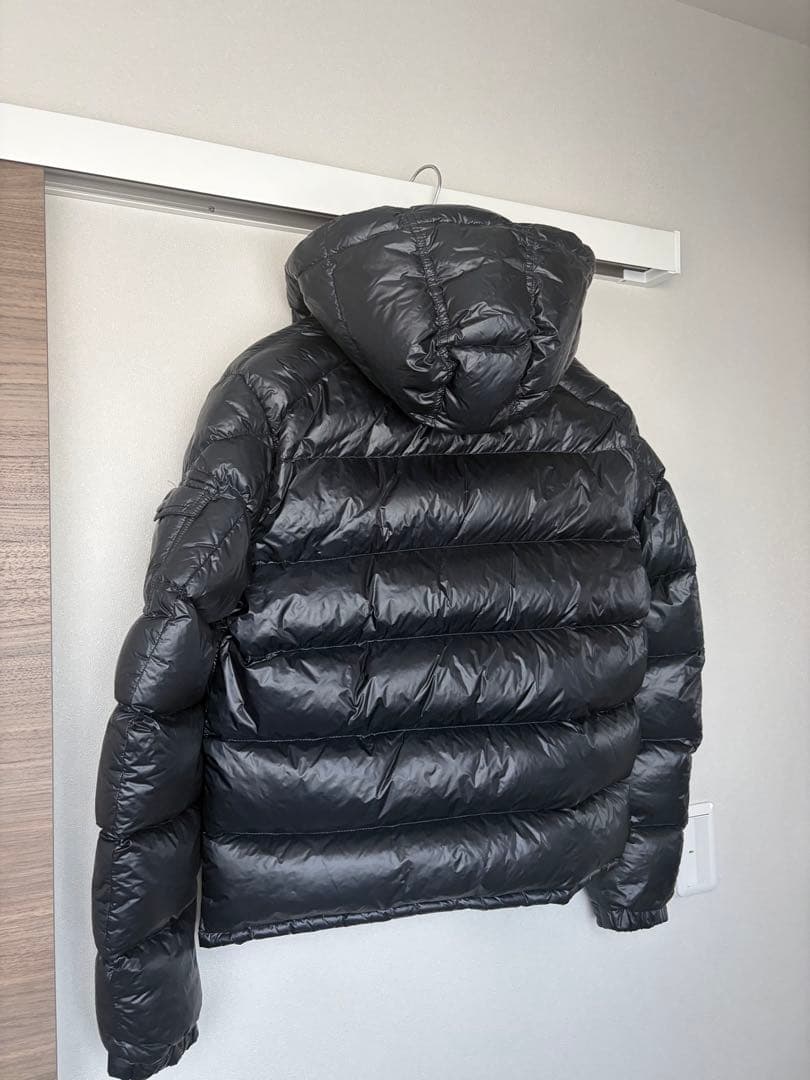 モンクレール　マヤ　ブラック　ダウンジャケット
