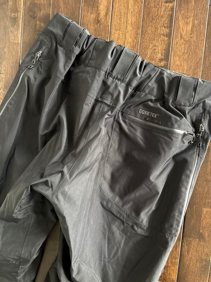 パタゴニア/ゴアテックス パウダーボウルパンツ スノボ用 ブラック L