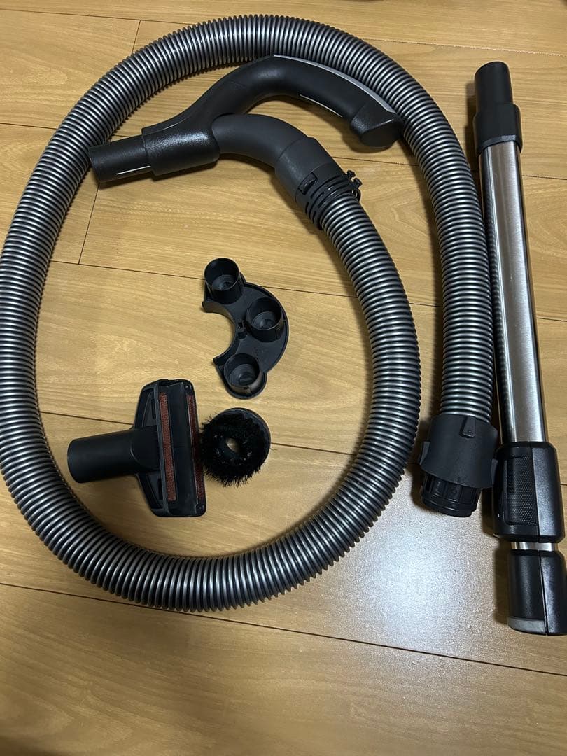 Miele 掃除機 Compact C2 Cat & Dog SDBO4