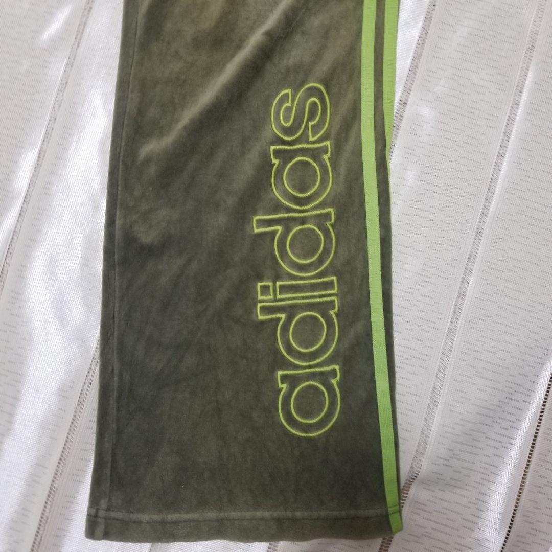 【adidas】オリーブグリーン/カーキ ベロア ジャージ セットアップ M