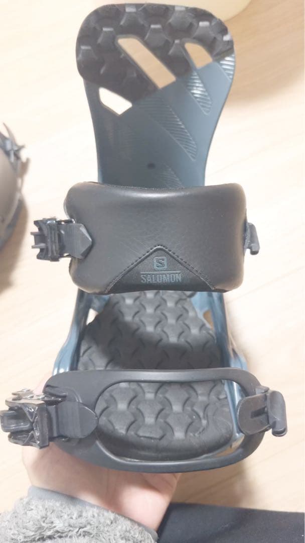 サロモンSALOMON RHYTHMスノーボードビンディングバインディング