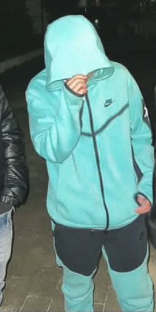 今月削除NIKEテックフリース ティファニーブルー - メルカリ