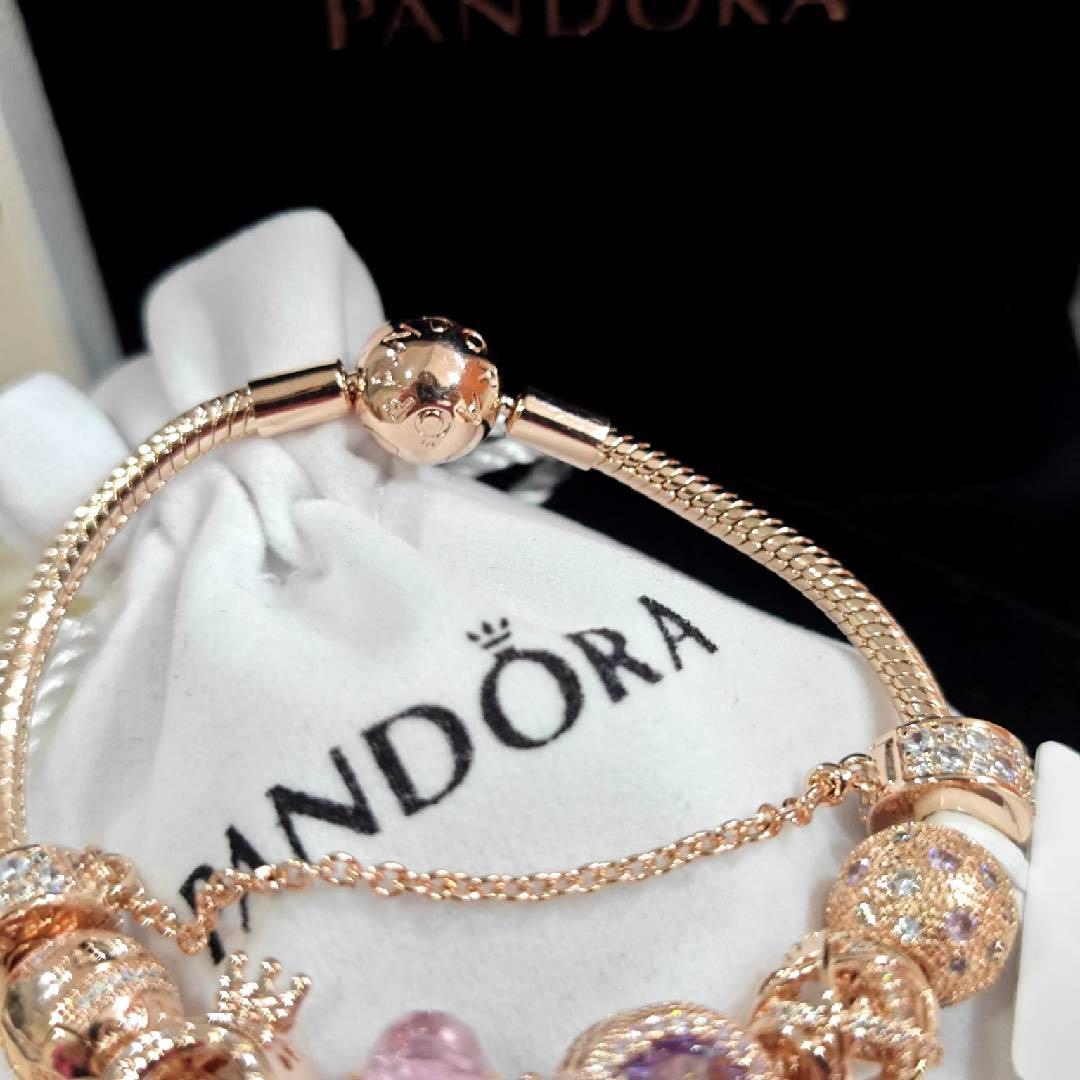 【Pandora 】ローズゴールド ビーズブレスレットスノーフレークチャーム付き