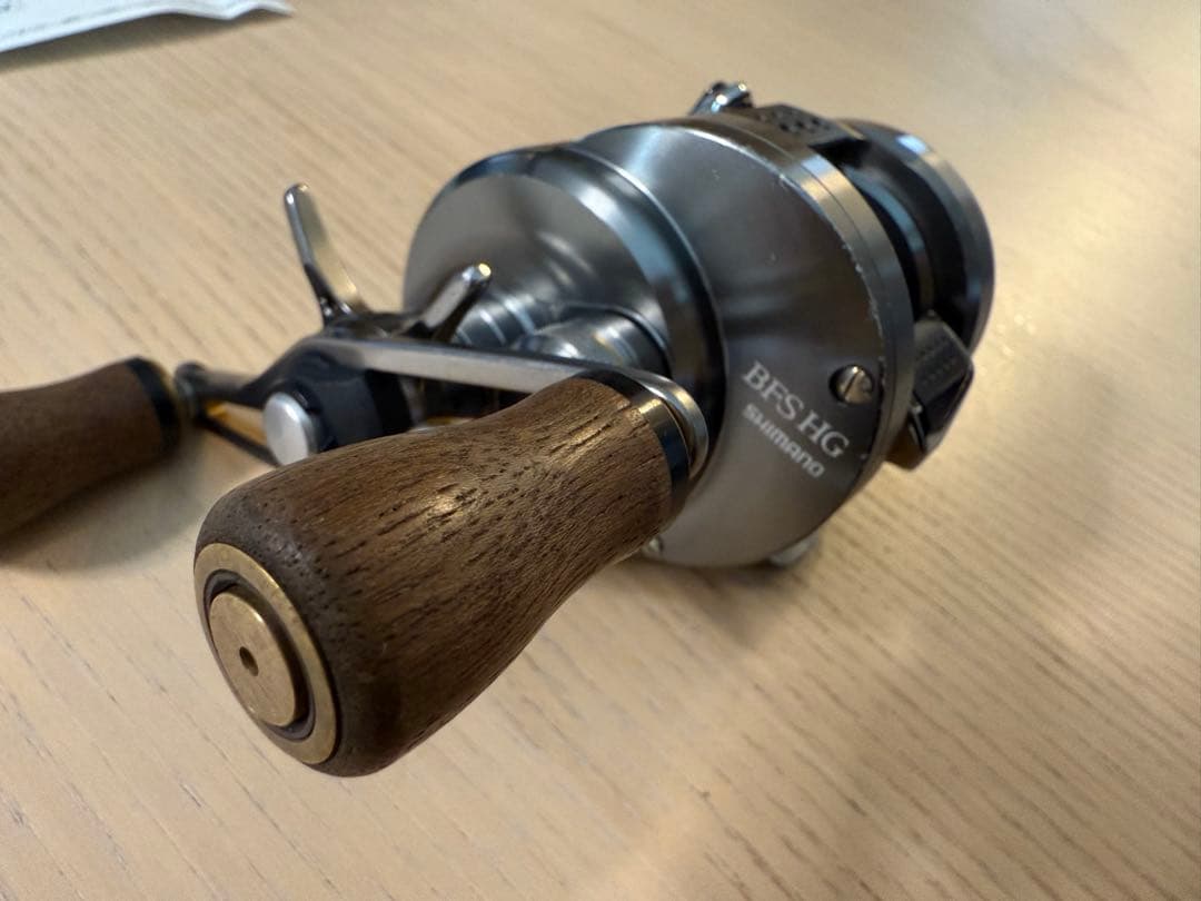 SHIMANO CALCUTTA CONQUEST BFS HG 左ハンドル