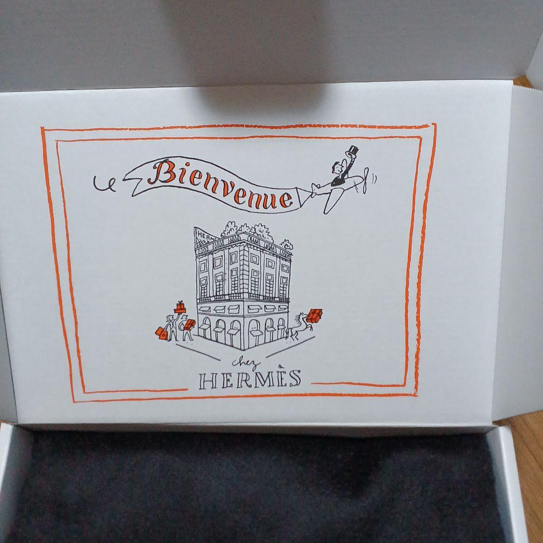 31　エルメス　マフラー　カシミヤ　黒に近いチャコールグレー