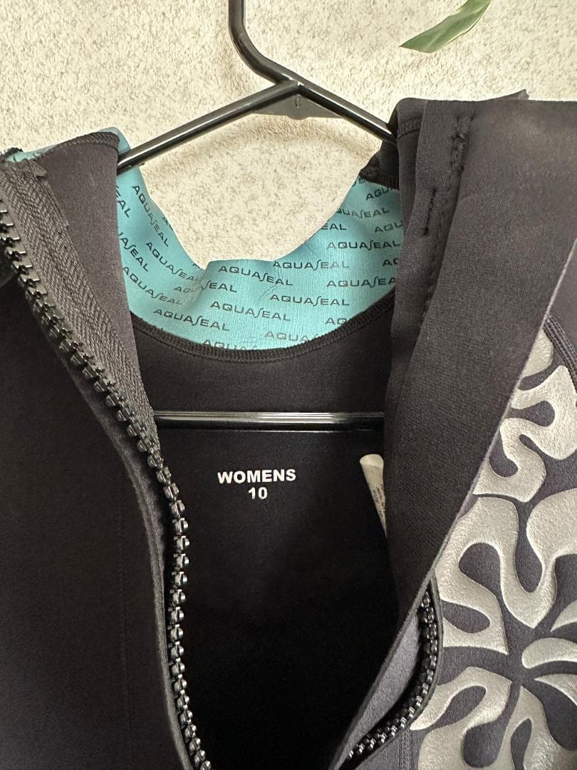 HO Sports ウェットスーツ 可愛いハワイアン柄 Women