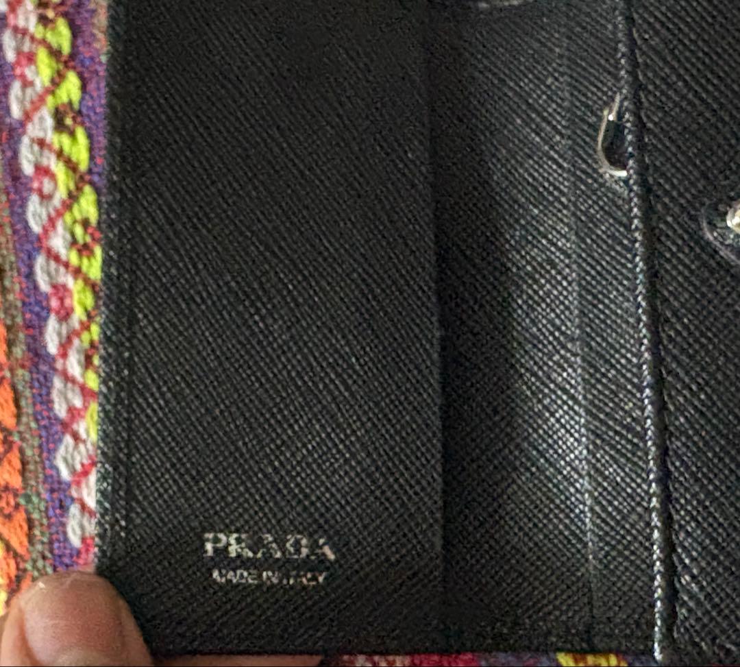 【二回程使用】Prada サフィアーノ 4連 キーケース 正規品