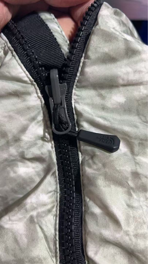 ジャケット・アウター SUPREME THE NORTHFACE Paper Print Nuptse