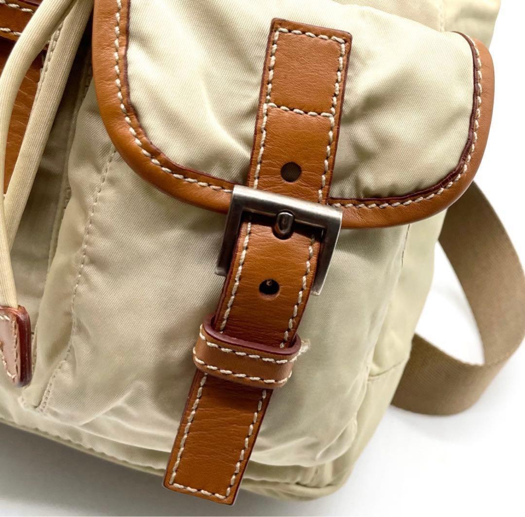 美品　プラダ リュック ナイロン レザー 三角ロゴ ベージュ　袋付き