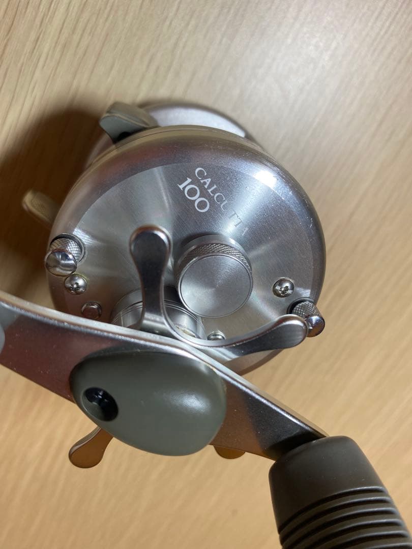 SHIMANO CALCUTTA 100 初代92 - メルカリ
